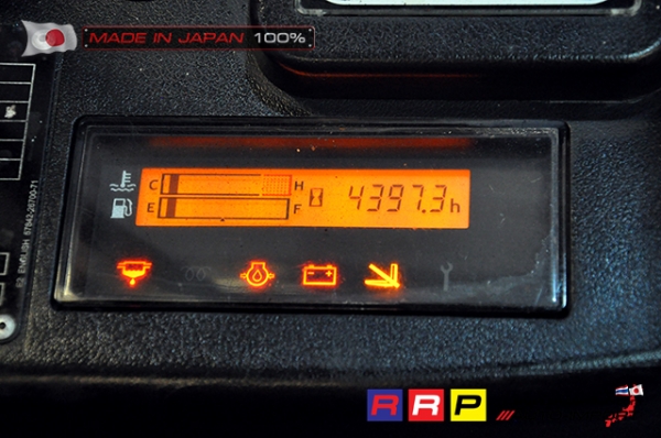 ขายรถโฟล์คลิฟท์มือสอง TOYOTA รุ่น 8FD25-64049 นำเข้าจากประเทศญี่ปุ่น 100\% ไม่เคยใช้งานในไทย