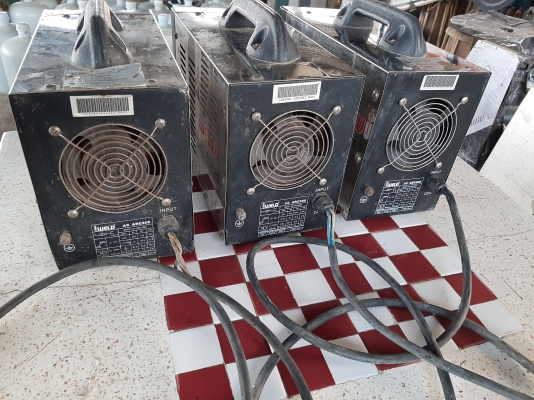 ขาย ตุ้เชื่อมเล็ก 200แอม สภาพ สวย ใช้งานได้ปกติ ค่ะ ขาย ตุ้เชื่อมเล็ก 200แอม สภาพ สวย ใช้งานได้ปกติ ค่ะ