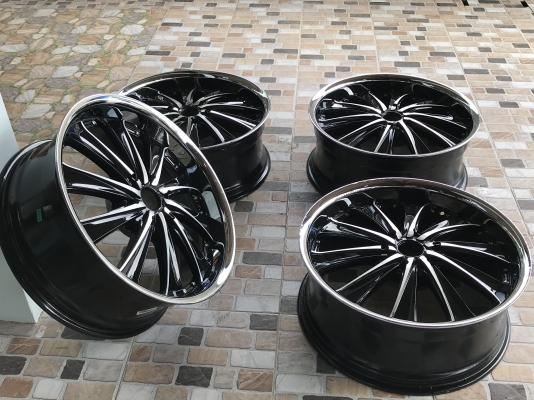 ล้อแม็กขอบ22นิ้ว6รู(ใหม่)ไม่เคยลงดิน ชุดนี้ลดราคาเหลือ 8900 บาท