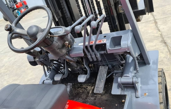 ขายด่วน255,000บาทรถยกดีเซล6FD30ยก3ตันเสาสูง4เมตรเสาทูฟรีเสา3ท้อนยางตัน4เส้นรถสวยๆสถาพพร้อมใช้เพื่งเข้ามาใหม่ ขายด่วน255,000บาทรถยกดีเซล6FD30ยก3ตันเสาสูง4เมตรเสาทูฟรีเสา3ท้อนยางตัน4เส้นรถสวยๆสถาพพร้อมใช้เพื่งเข้ามาใหม่