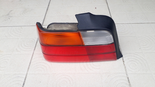 ไฟท้าย BMW E36 ข้างซ้าย แท้ ไฟท้าย BMW E36 ข้างซ้าย แท้