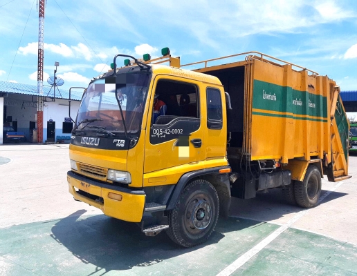 รถขนขยะ หกล้ออีสุFTR195เเรงปี44 สภาพดี พร้อมใช้ รถขนขยะ หกล้ออีสุFTR195เเรงปี44 สภาพดี พร้อมใช้