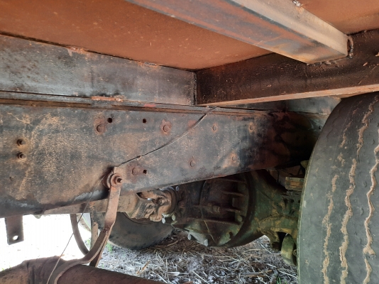 ขายเทลเลอหางพับรถเกี่ยว เครื่อง6BB1-145แรง ช่วงล่างใหญ่ เฟืองท้ายหมวกเจ็ก โบกี้ใหญ่ ลูกหมากร้อย เล่มมี