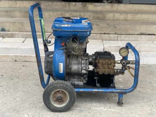ขายชุดปั๊มฉีดน้ำแรงดันสูง Seiwa พร้อมเครื่อง Robin EH-25 ขนาด 8.5HP. made in Japan ทำแรงดันได้ 147Barสภาพสวย ของตัดตู้เก่าญี่ปุ่น พร้อมใช้งาน