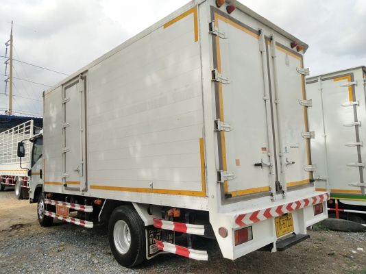 6 ล้อกลาง EURO3 ISUZU NQR 175 แรงม้า คอมมอนเรว * ยาว 5.50 ม.ปี2556* ราคา 690000บาทนะคะรถสวยเดิม+สภาพ 6 ล้อกลาง EURO3 ISUZU NQR 175 แรงม้า คอมมอนเรว * ยาว 5.50 ม.ปี2556* ราคา 690000บาทนะคะรถสวยเดิม+สภาพ