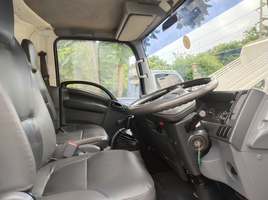 6 ล้อกลาง EURO3 ISUZU NQR 175 แรงม้า คอมมอนเรว * ยาว 5.50 ม.ปี2556* ราคา 690000บาทนะคะรถสวยเดิม+สภาพ 6 ล้อกลาง EURO3 ISUZU NQR 175 แรงม้า คอมมอนเรว * ยาว 5.50 ม.ปี2556* ราคา 690000บาทนะคะรถสวยเดิม+สภาพ