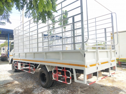 6 ล้อกลาง EURO3 ISUZU NQR 175 แรงม้า คอมมอนเรว * ยาว 5.50 ม.ปี2556* ราคา 690000บาทนะคะรถสวยเดิม+สภาพ