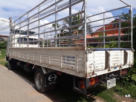 ขาย 395,000 บาท Hino FD3h 195 แรง กระบะ 6.2 เมตร เครื่อง HO7D-195 แรง หัวบาง ยาง 8.25-16 ดี คัสชีสวย ขาย 395,000 บาท Hino FD3h 195 แรง กระบะ 6.2 เมตร เครื่อง HO7D-195 แรง หัวบาง ยาง 8.25-16 ดี คัสชีสวย