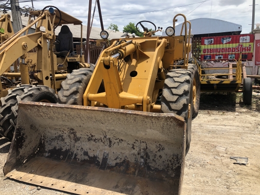 ขาย รถตักKOMATSU JH30B 2เพลา ยกสูง3.20ม. ขาย รถตักKOMATSU JH30B 2เพลา ยกสูง3.20ม.