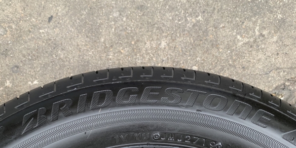 ยางใหม่ป้ายแดง 175-65-15 Bridgestone ปี 19 ใหม่ยกห้าง สวยกริ๊บ
