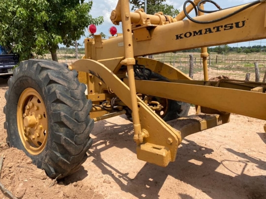 ขาย 695,000 รถเกรดเดอร์ KOMATSU GD500R-2A