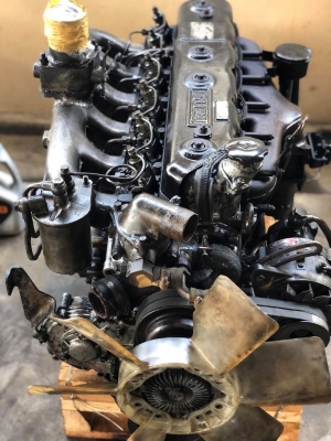ขายเครื่อง Isuzu 6BB1 145แรงม้า ฝาดำ ขายเครื่อง Isuzu 6BB1 145แรงม้า ฝาดำ