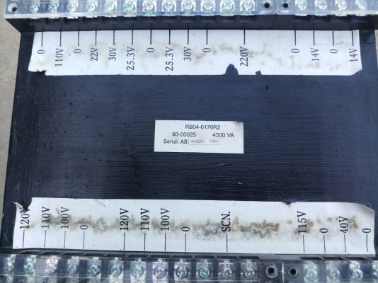 หม้อแปลง(อเนกประสงค์) input:120,115,110,100,40V output:220,110,22,25.3,30,14V ขนาด 4,300VA สภาพสวยมา