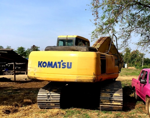 Komatsu pc200-7 พร้อมใช้งาน เล่มทะเบียน Komatsu pc200-7 พร้อมใช้งาน เล่มทะเบียน