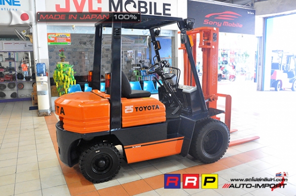 ขายรถโฟล์คลิฟท์มือสอง TOYOTA รุ่น 5FG25-11646 นำเข้าจากประเทศญี่ปุ่น 100\% ไม่เคยใช้งานในไทย