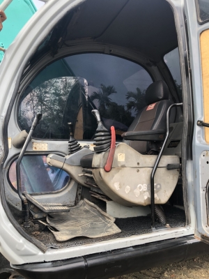 KOBELCO SK200-5 SUPER ไฟครบระบบดีช่วงล่างเต็มเอกสารอินวอยสภาพสวย KOBELCO SK200-5 SUPER ไฟครบระบบดีช่วงล่างเต็มเอกสารอินวอยสภาพสวย