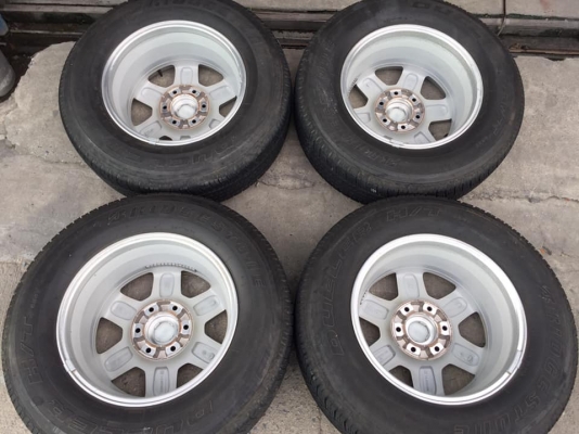 ล้อเดิมฟอร์ด+บริสโตน265/65/17ปี15 ล้อสวยดอกยางแน่นๆ ชุด3900บ.โทร.0879050181.ส่งได้ทุกที่ทั่วไทย