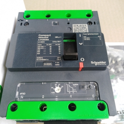 Breaker 3 เฟส Schneider