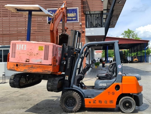 ขายด่วน195,000บาทรถยกโตโยต้า8FG25ยก2.5ตันเสาสูง3เมตรงาสไลน์ได้รถสวยๆสถาพดีพร้อมใช้รถเพื่งเข้ามาใหม่ยังไม่เคยใช้งานในไทยเลย