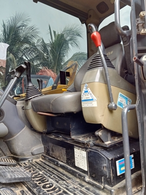ขาย KOMATSU PC78US-8. สภาพสวย  มีลายแย๊ก  งานมา 8,xxxชั่วโมง  พร้อมใช้  โทร 089-3818694 จ๊อย
