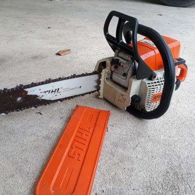 เลื่อยโซ่ยนต์ STIHL
