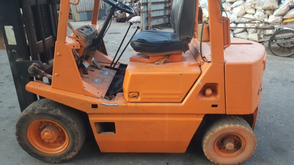 ขาย รถ ฟอร์คลิฟต์ 2.5 ตัน TCM FD25Z เครื่องยนต์ดีเซล เสาสูง 3 เมตร ยางตัน 4 เส้น รถพร้อมใช้งาน ราคาต่อรองได้ครับ ขาย รถ ฟอร์คลิฟต์ 2.5 ตัน TCM FD25Z เครื่องยนต์ดีเซล เสาสูง 3 เมตร ยางตัน 4 เส้น รถพร้อมใช้งาน ราคาต่อรองได้ครับ