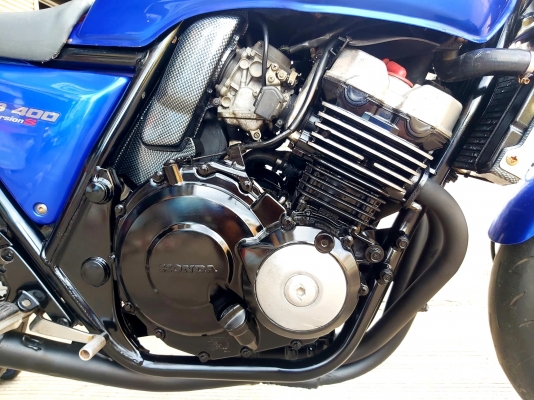 ขาย HONDA CB400 ปี98 เวอร์ชั่นS ไมล์แดง เดิมๆ สีสวย มีท่อแต่ง โช๊คหลังแต่ง ชุดพาร์ทคาร์บอน กระจกแต่ง ขาย HONDA CB400 ปี98 เวอร์ชั่นS ไมล์แดง เดิมๆ สีสวย มีท่อแต่ง โช๊คหลังแต่ง ชุดพาร์ทคาร์บอน กระจกแต่ง