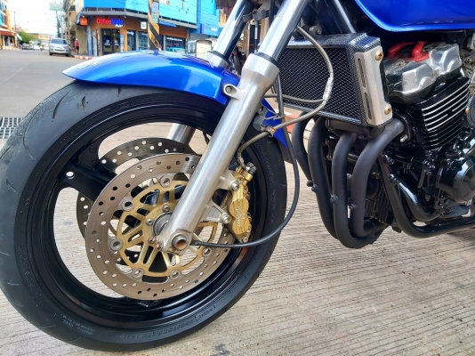 ขาย HONDA CB400 ปี98 เวอร์ชั่นS ไมล์แดง เดิมๆ สีสวย มีท่อแต่ง โช๊คหลังแต่ง ชุดพาร์ทคาร์บอน กระจกแต่ง