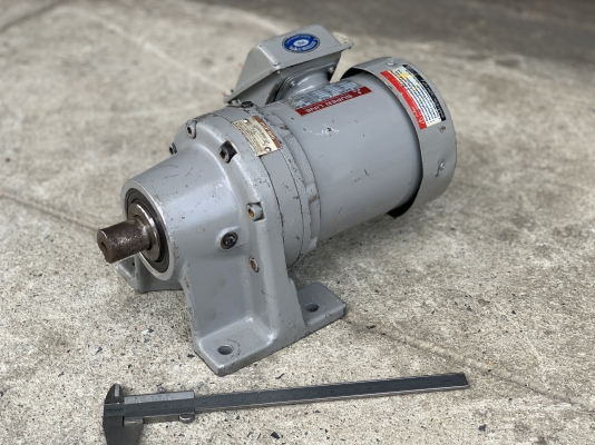 ขายมอเตอร์เกียร์ Cycrodrive Mitsubishi 0.5HP. 380V อัตราทด 1:29 เพลาออกประมาณ 50รอบต่อนาที สภาพสวย หมุนนิ่ม พร้อมใช้งาน ราคา 3,400 บาท ขายมอเตอร์เกียร์ Cycrodrive Mitsubishi 0.5HP. 380V อัตราทด 1:29 เพลาออกประมาณ 50รอบต่อนาที สภาพสวย หมุนนิ่ม พร้อมใช้งาน ราคา 3,400 บาท