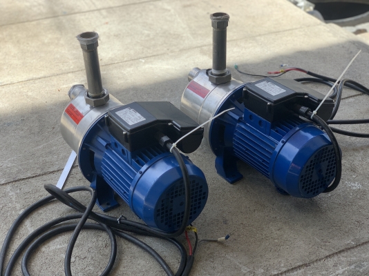 ขายปั๊มน้ำหัวปั๊มสแตนเลสแรงดันสูง Ebara 1.5HP. 220V รุ่น Jex M/A 150 ไฟบ้าน made in Italy มีระบบล่อน้ำในตัว สภาพสวย วิ่งนิ่มเดิมๆ พร้อมใช้งาน มี 2ตัวครับ ราคาตัวละ 5,400 บาท ขายปั๊มน้ำหัวปั๊มสแตนเลสแรงดันสูง Ebara 1.5HP. 220V รุ่น Jex M/A 150 ไฟบ้าน made in Italy มีระบบล่อน้ำในตัว สภาพสวย วิ่งนิ่มเดิมๆ พร้อมใช้งาน มี 2ตัวครับ ราคาตัวละ 5,400 บาท