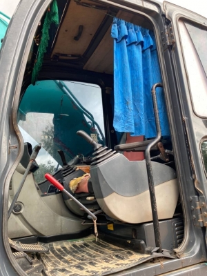 ขาย 1,250,000 รถแบคโฮ KOBELCO SK200 MARK 8 YN 11 ขาย 1,250,000 รถแบคโฮ KOBELCO SK200 MARK 8 YN 11