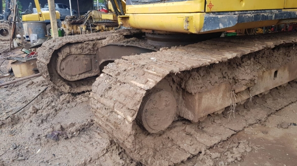 ขายรถ แบคโฮ KOMATSU PC120-6