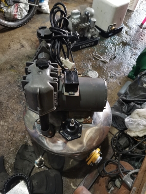 ขาย!! ปั้มน้ำถังอัตโนมัติ.มิตซู.ขนาด400w.ถังเลต.. พร้อมใช้งาน ขาย!! ปั้มน้ำถังอัตโนมัติ.มิตซู.ขนาด400w.ถังเลต.. พร้อมใช้งาน