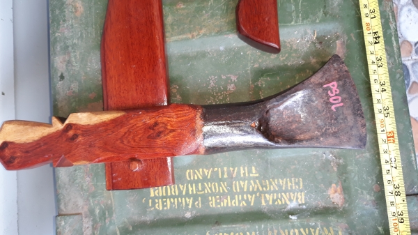 ขายขวานโบราณด้ามไม้สวยๆ ขายขวานโบราณด้ามไม้สวยๆ