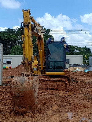 ขายรถขุดไฮโดลิก ขายรถขุดไฮโดลิก