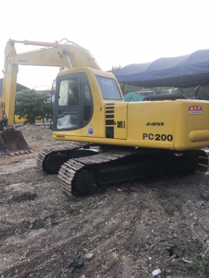ลดราคาเหลือ 545,000 KOMATSU PC200-6 พร้อมใช้เครื่องดี ปั้มแรงเร็วเอวแน่นช่วงล่างได้ เอกสารซื้อขายไฟฟ