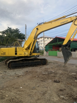 ลดราคาเหลือ 545,000 KOMATSU PC200-6 พร้อมใช้เครื่องดี ปั้มแรงเร็วเอวแน่นช่วงล่างได้ เอกสารซื้อขายไฟฟ
