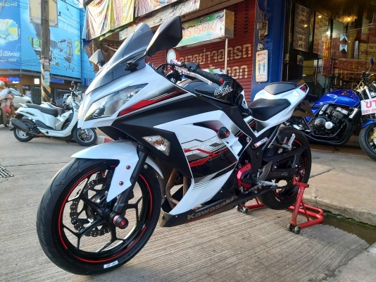 ขาย KAWASAKI NINJA300 ABS ปี2014 เดิมๆ สีสวย มีของเเต่ง แฮนด์หมอบ มือเบรคมือครัชแต่ง ท้ายสั้น ชิวหน้าแต่ง กันล้ม ราคา 69500 บาท ส่งได้ทั่วไทย  สนใจติดต่อ ☎️081-0578282 FACEBOOK ชาญณรงค์ ป๊อป ชัยอมฤต ไอดีไลน์ POPBIGBIKESAKON สนใจรถสวย ถูก ดี ต้อง POP BIGBI