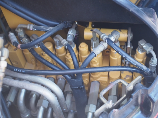 เก่านอกไม่เคยใช้ในไทย​ CAT303SR