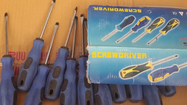 ขายเหมา ไขควง ปากแบน ขนาด 8 นิ้ว ของใหม่ ขายเหมา ไขควง ปากแบน ขนาด 8 นิ้ว ของใหม่