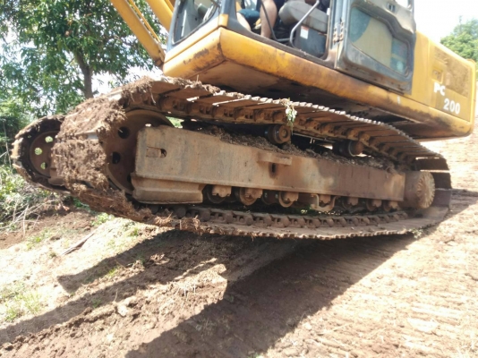 KOMATSU PC200-6 ทำงาน19,000ชม. ปั้มเดิมๆดีระบบไฟฟ้าเต็ม แอร์เย็นบูมอามสวยโซ่เฟรมเต็มคอมนอก10,000