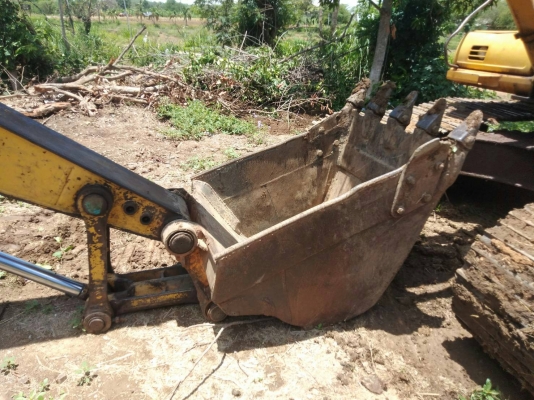 KOMATSU PC200-6 ทำงาน19,000ชม. ปั้มเดิมๆดีระบบไฟฟ้าเต็ม แอร์เย็นบูมอามสวยโซ่เฟรมเต็มคอมนอก10,000