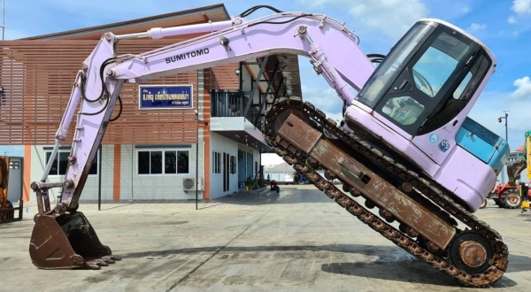 ขายด่วนราคาพิเศษรถแบคโฮซูมิโตโม่SH135เทียบเท่าPC120อาไหล่ใช้กับSH120รถนอกเพิ่งนำเข้ามาใหม่ยังไม่เคยใช้งานในเมืองไทยเลย ขายด่วนราคาพิเศษรถแบคโฮซูมิโตโม่SH135เทียบเท่าPC120อาไหล่ใช้กับSH120รถนอกเพิ่งนำเข้ามาใหม่ยังไม่เคยใช้งานในเมืองไทยเลย