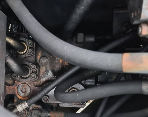 ขายด่วนราคาพิเศษรถแบคโฮซูมิโตโม่SH135เทียบเท่าPC120อาไหล่ใช้กับSH120รถนอกเพิ่งนำเข้ามาใหม่ยังไม่เคยใช้งานในเมืองไทยเลย ขายด่วนราคาพิเศษรถแบคโฮซูมิโตโม่SH135เทียบเท่าPC120อาไหล่ใช้กับSH120รถนอกเพิ่งนำเข้ามาใหม่ยังไม่เคยใช้งานในเมืองไทยเลย