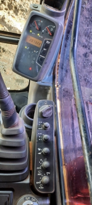 ขาย!! >>> Hitachi Zx200 รุ่น 1 ราคาเบาๆ พร้อมใช้งาน <<< เบอร์ติดต่อ 098-7155789 086-4631102 ขาย!! >>> Hitachi Zx200 รุ่น 1 ราคาเบาๆ พร้อมใช้งาน <<< เบอร์ติดต่อ 098-7155789 086-4631102