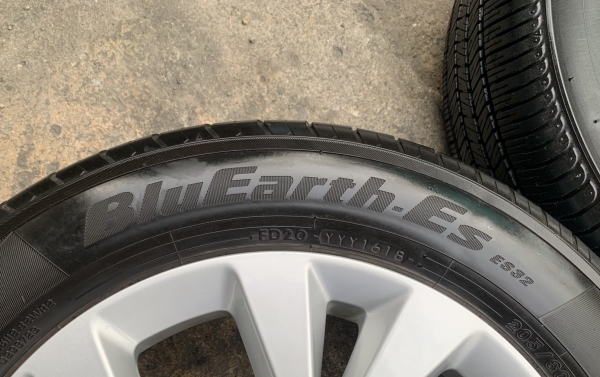 ล้อแม็ก 5รู100 ขอบ 16 พร้อมยาง 205-60-16 Maxxis ปี 18 สภาพสวย