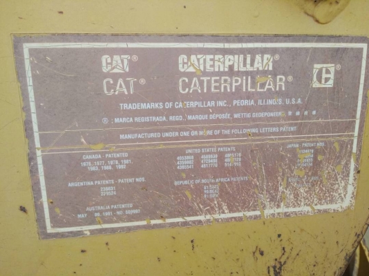 ขาย 2,450,000 รถเกรด CATTERPILAR 140H ชีเรียล 9ZN00092 สภาพพร้อมใช้