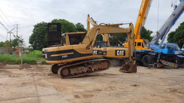 ขาย 655,000 รถแบคโฮ CATTERPILAR 312 ขาย 655,000 รถแบคโฮ CATTERPILAR 312