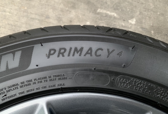 ล้อแม็กป้ายแดง Honda Civic FC รุ่นใหม่ล่าสุด ขอบ 16 สีเทากัน พร้อมน้องๆยางใหม่ 215-55-16 Michelin ปี 20 สวยกริ๊บๆ