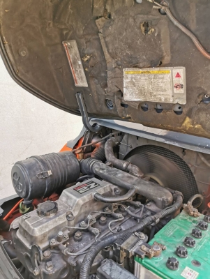 ขายด่วนน!! TOYOTA รุ่น 8 FD20 เสา 4 เมตร เกียร์ Auto